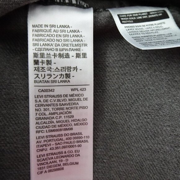 Levi's Denim Jacket Women's Size S Gray Jean Jacket Button Front Paint Splatter - Picture 7 of 9